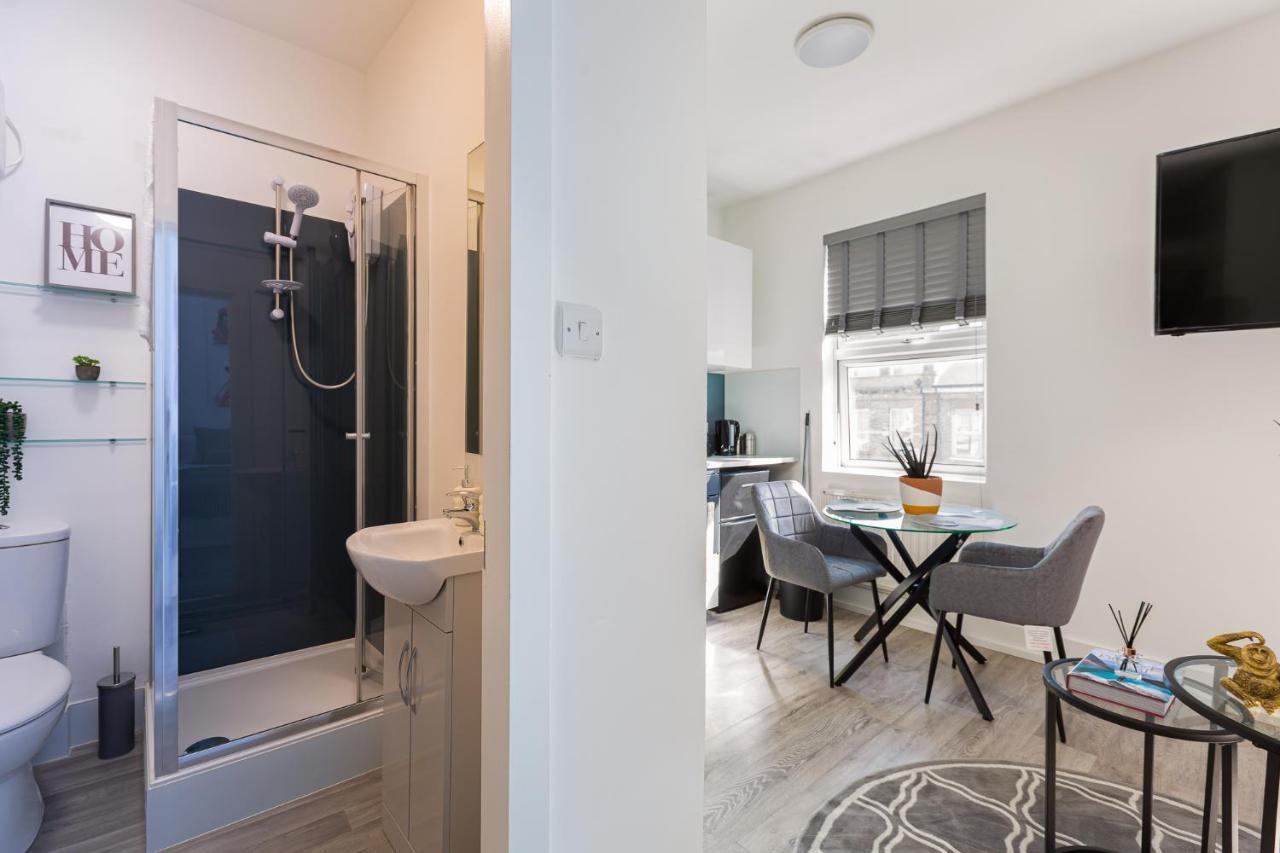 Studio Apt, 8 Min Walk From Tube 3 Londra Exterior foto