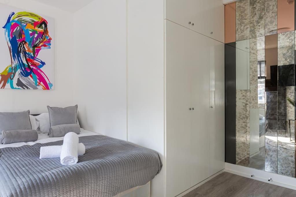Studio Apt, 8 Min Walk From Tube 3 Londra Exterior foto